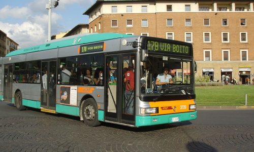 800px-Bus_ataf_01