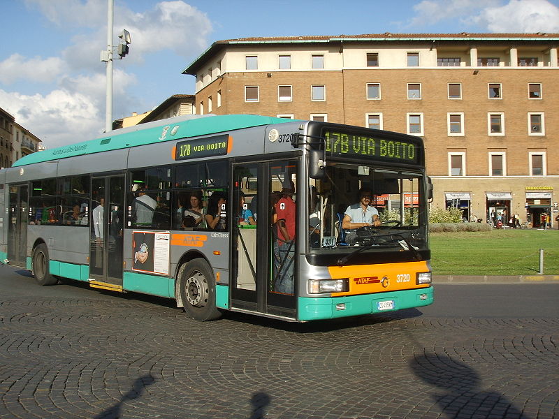 800px-Bus_ataf_01