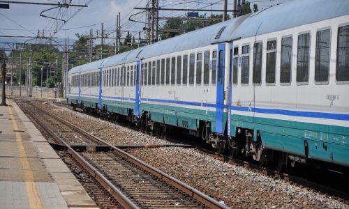 train_station_station_tuscany_trains_railway_italy-894504.jpg!d