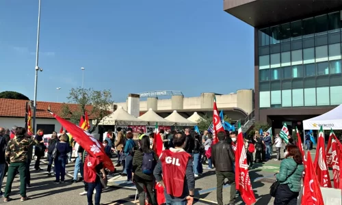 manifestazione-aeroporto