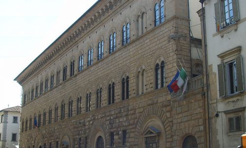 800px-Palazzo_Medici_Riccardi