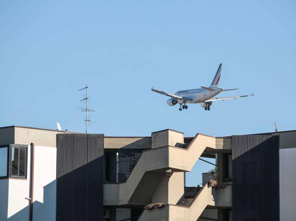 aeroporto aerei brozzi sorvolat