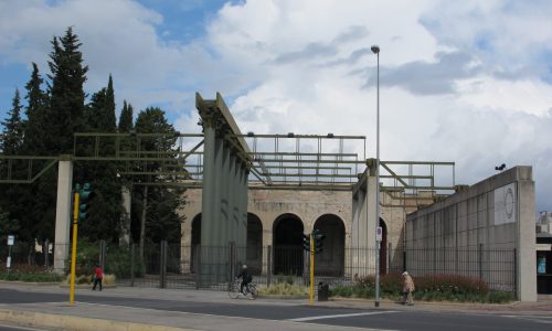 Firenze,_stazione_leopolda,_ingresso_Foto WikimediaCommons