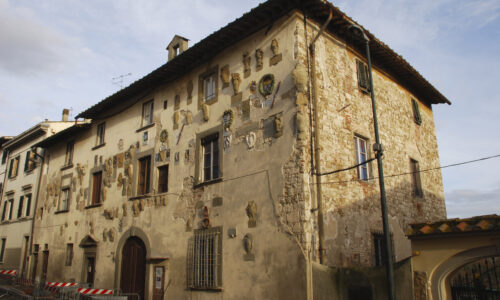Palazzo_del_Podesta_Galluzzo_Q3_FotoWikipedia